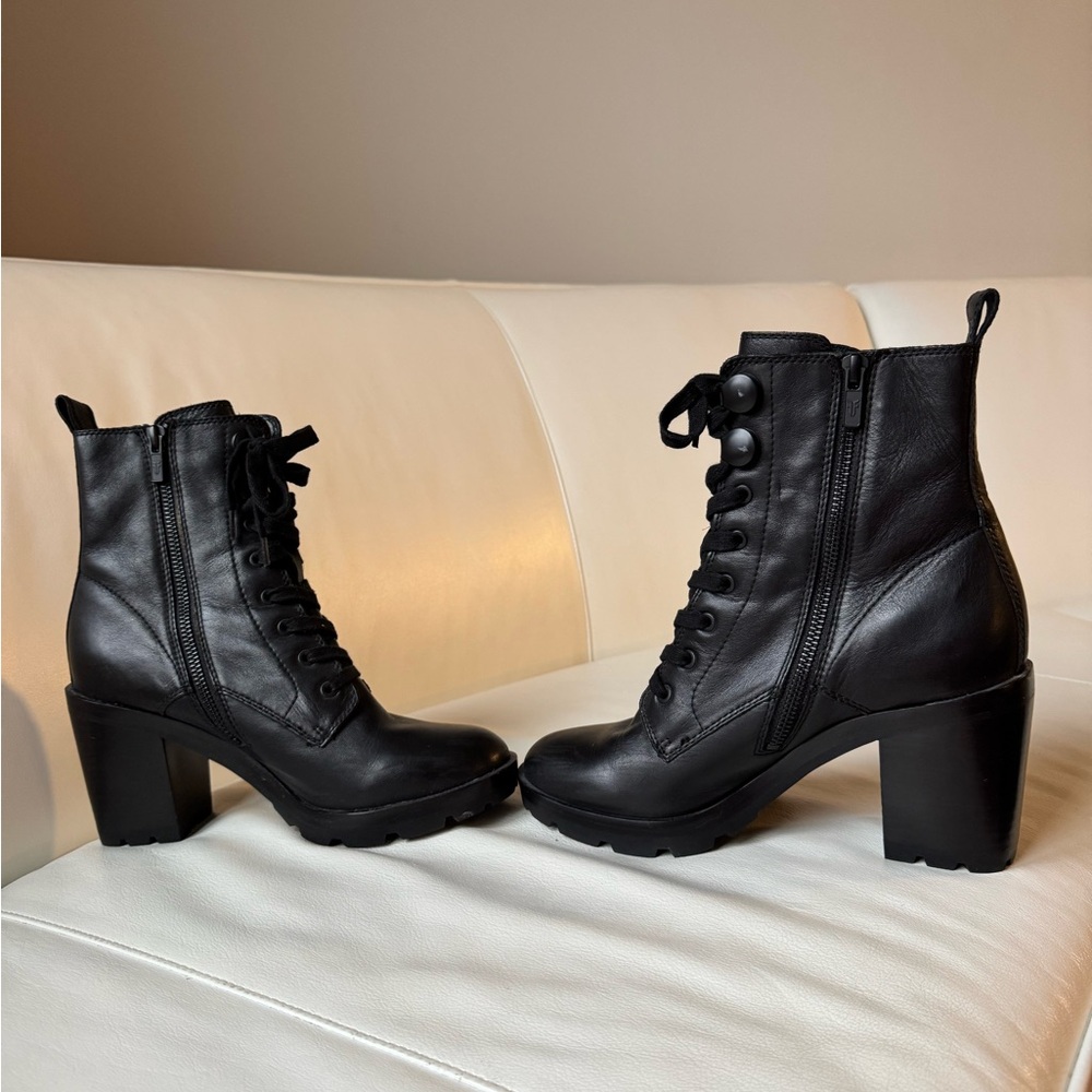 Frye Myra Lug Combat Black Italian Leather Heel Zip Up Lace Up Ankle Boot - Picture 5 of 10